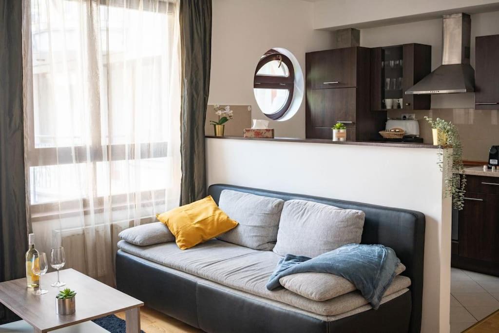 Free Parking! Soho Budapest 304, 4 Ppl, Ac, Fast Wifi, Smart Tv المظهر الخارجي الصورة