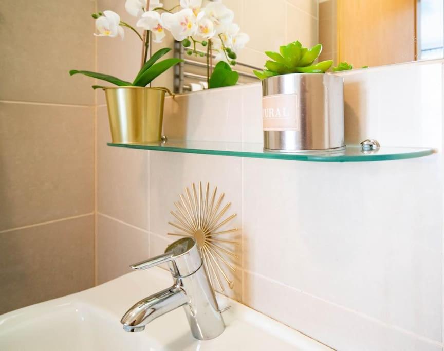 Free Parking! Soho Budapest 304, 4 Ppl, Ac, Fast Wifi, Smart Tv المظهر الخارجي الصورة