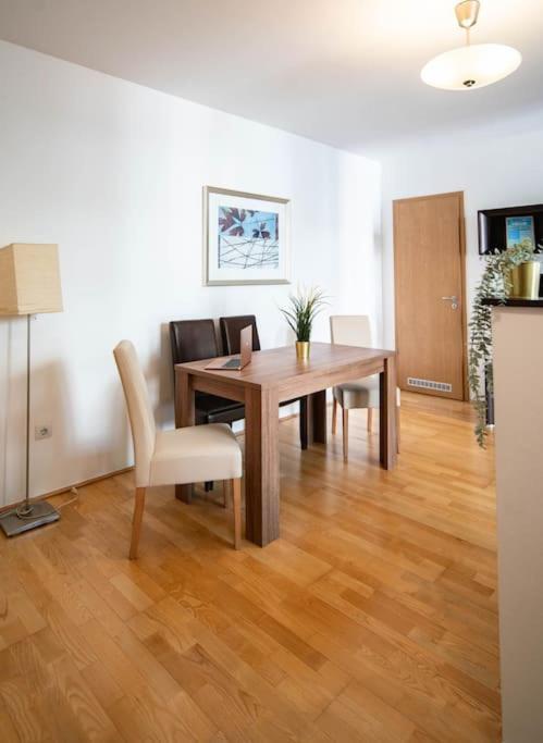 Free Parking! Soho Budapest 304, 4 Ppl, Ac, Fast Wifi, Smart Tv المظهر الخارجي الصورة