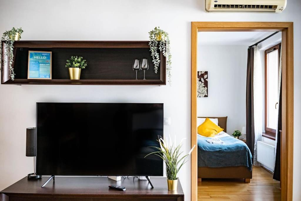 Free Parking! Soho Budapest 304, 4 Ppl, Ac, Fast Wifi, Smart Tv المظهر الخارجي الصورة